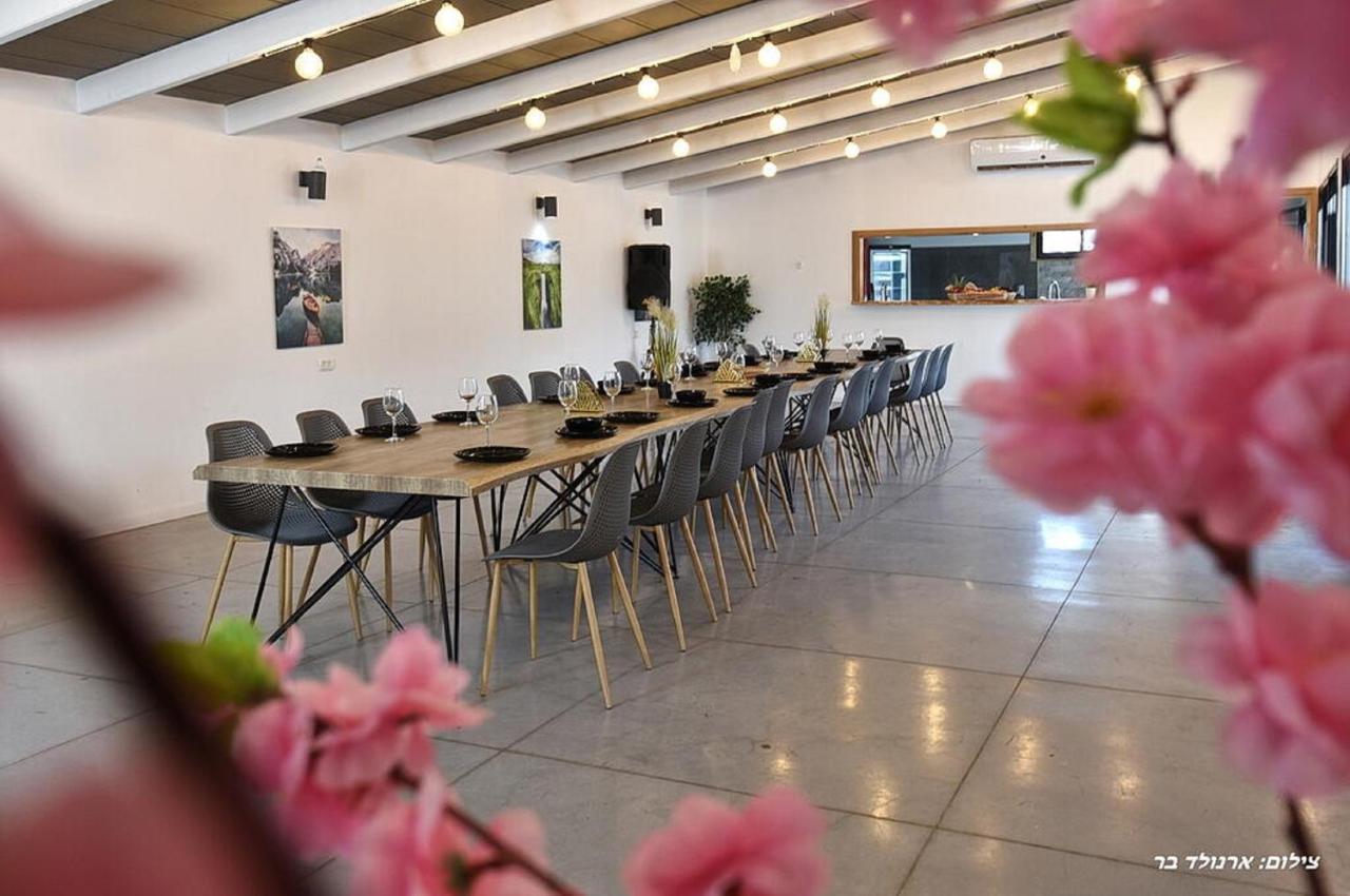 אוטופיה בצפון - מתחם אירוח מפואר Hotell Shahar Exteriör bild