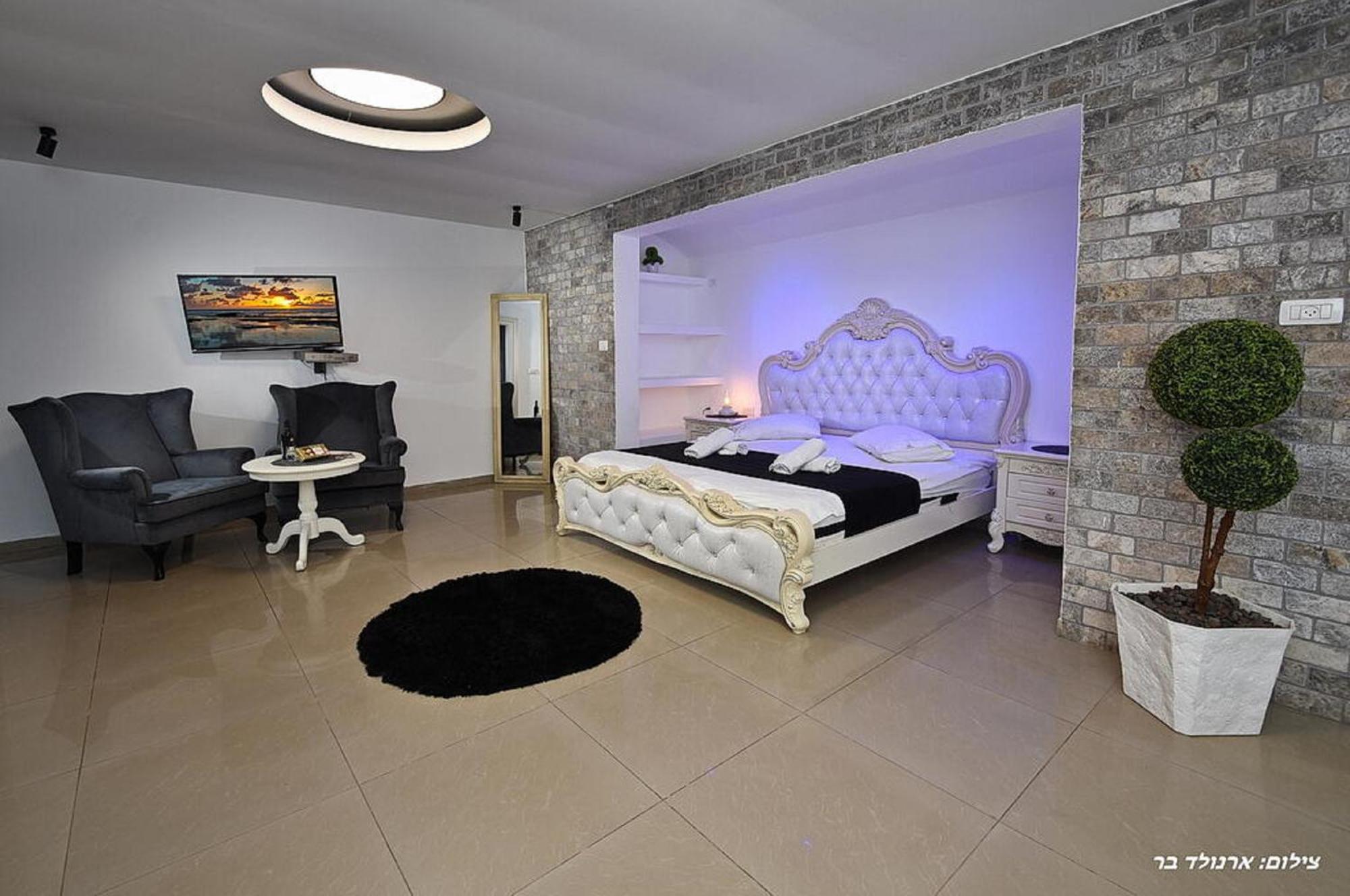 אוטופיה בצפון - מתחם אירוח מפואר Hotell Shahar Exteriör bild